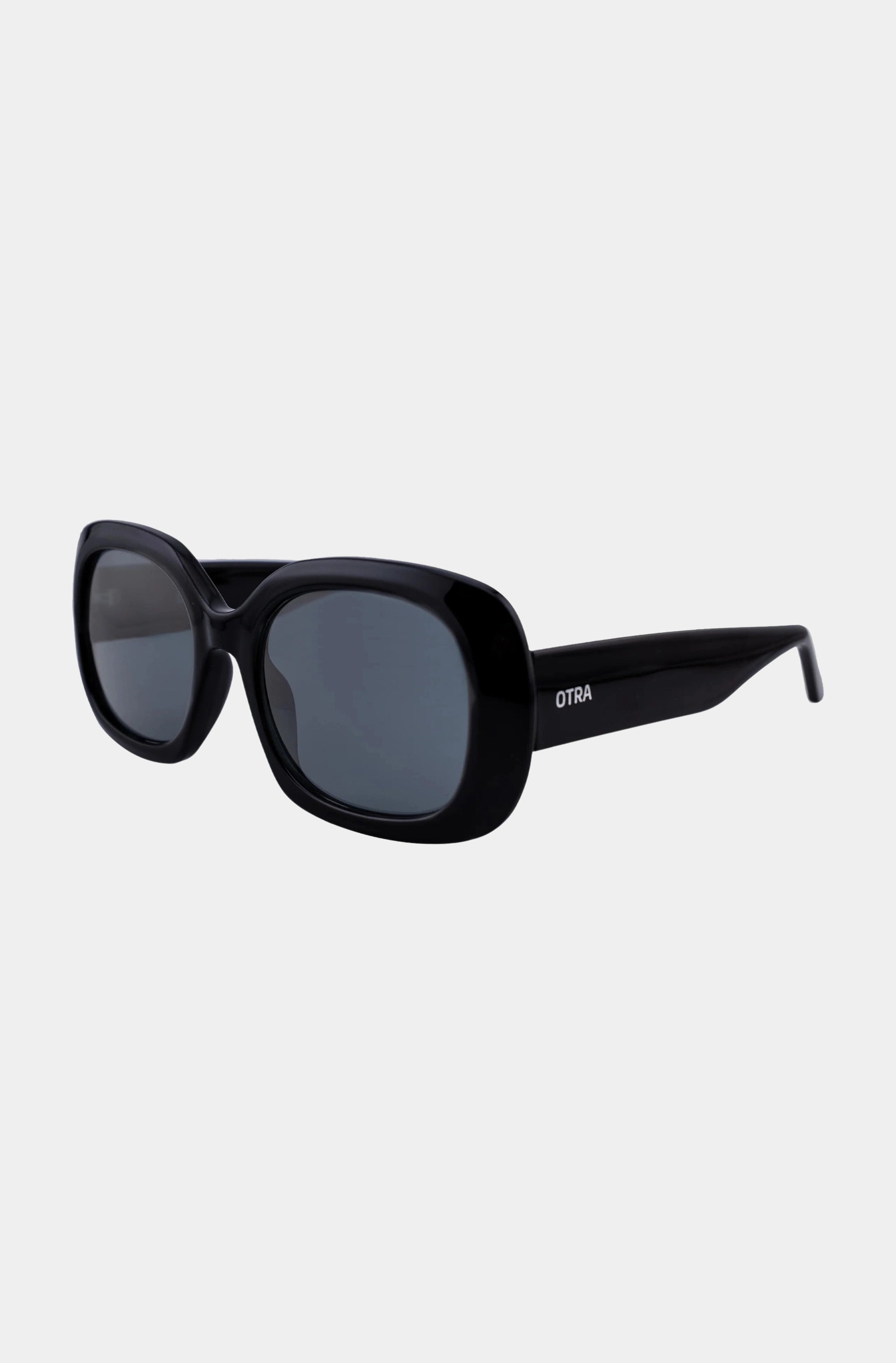 Valerie Sunglass